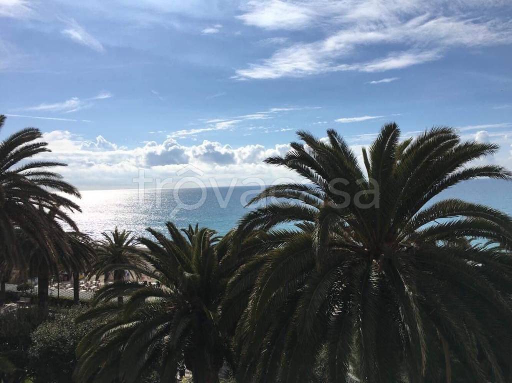 appartamento in affitto a Finale Ligure
