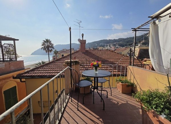 appartamento in affitto a Laigueglia