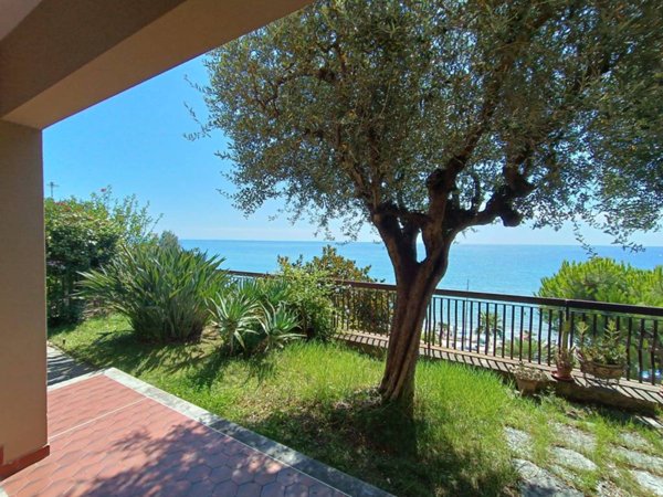 appartamento in affitto a Laigueglia