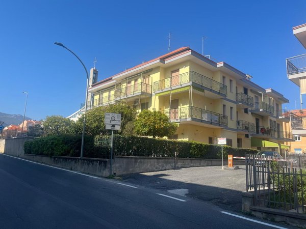 appartamento in affitto a Loano