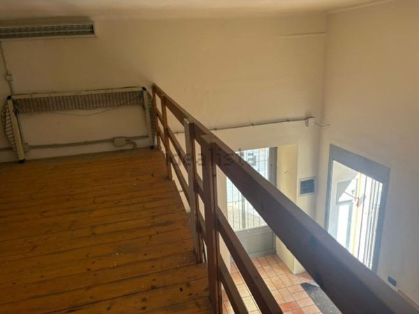 locale commerciale in affitto a Loano