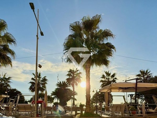 negozio in affitto a Loano