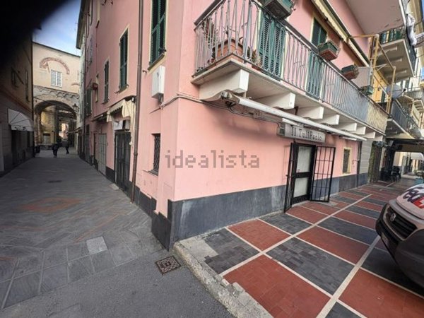 locale commerciale in affitto a Loano