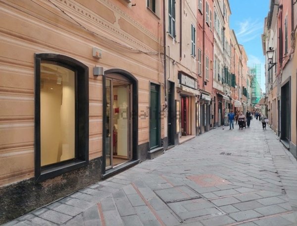 locale commerciale in affitto a Loano