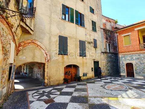 appartamento in affitto a Noli