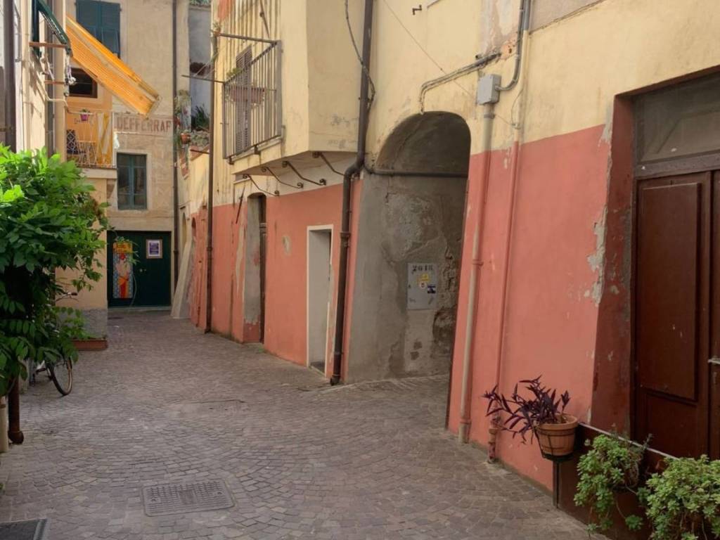 appartamento in affitto a Noli