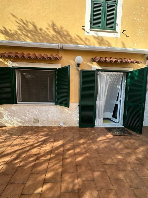 appartamento in affitto a Noli