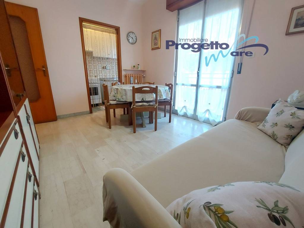 appartamento in affitto a Pietra Ligure in zona Santa Corona