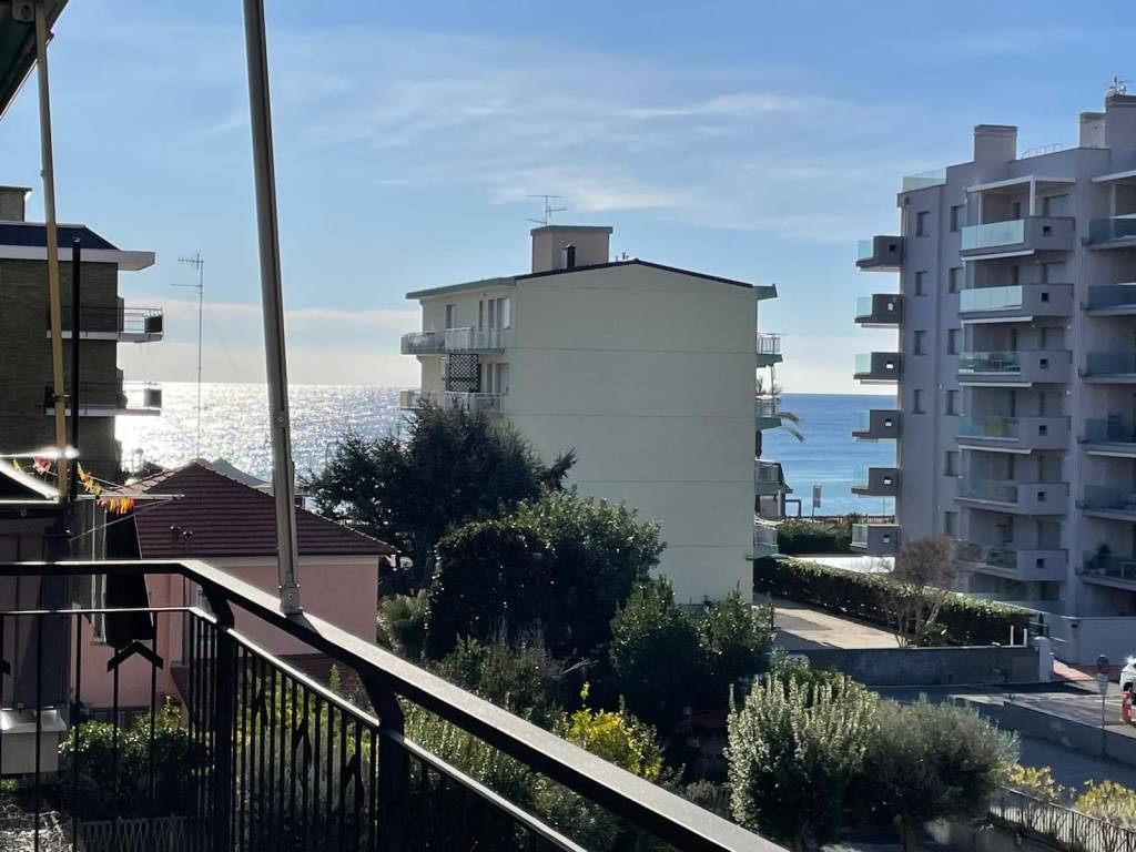 appartamento in affitto a Pietra Ligure