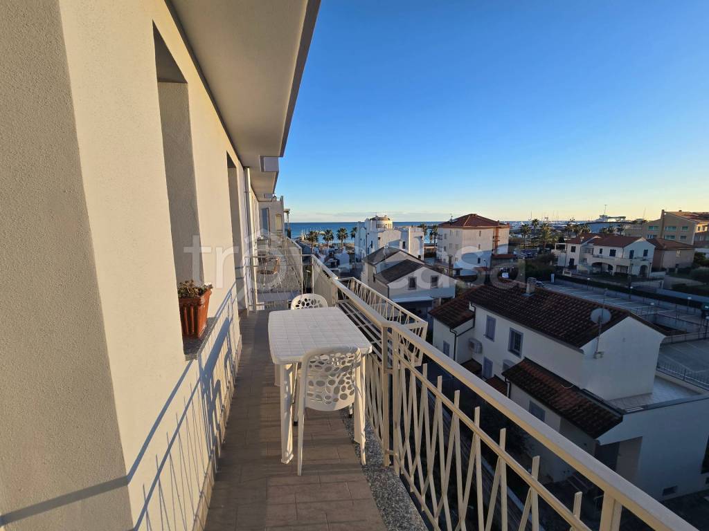 appartamento in affitto a Pietra Ligure in zona Santa Corona
