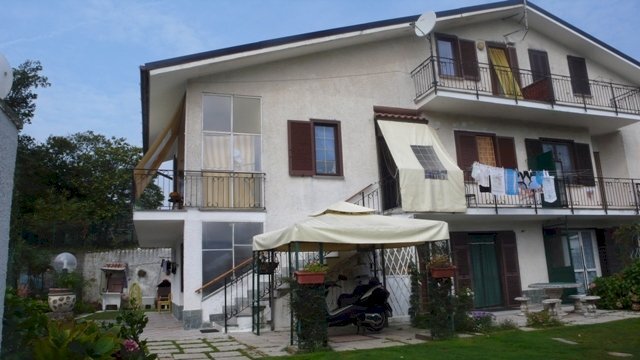 casa indipendente in affitto a Pontinvrea