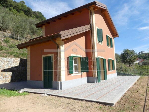 casa indipendente in affitto a Quiliano