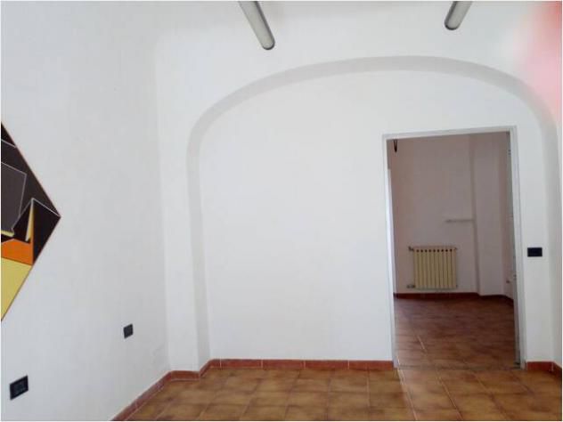 negozio in affitto a Quiliano in zona Valleggia
