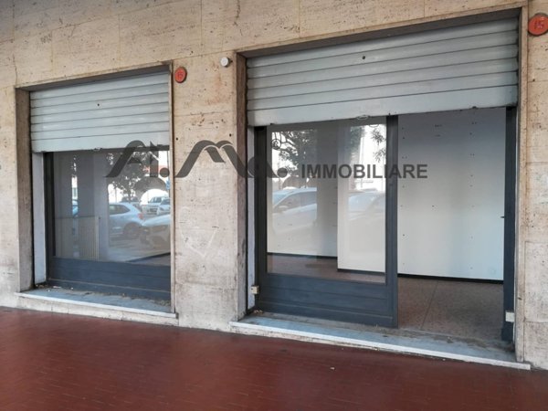 locale commerciale in affitto a Quiliano in zona Valleggia