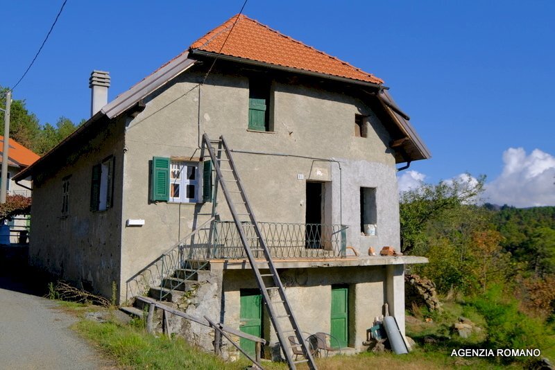 mansarda in affitto a Sassello