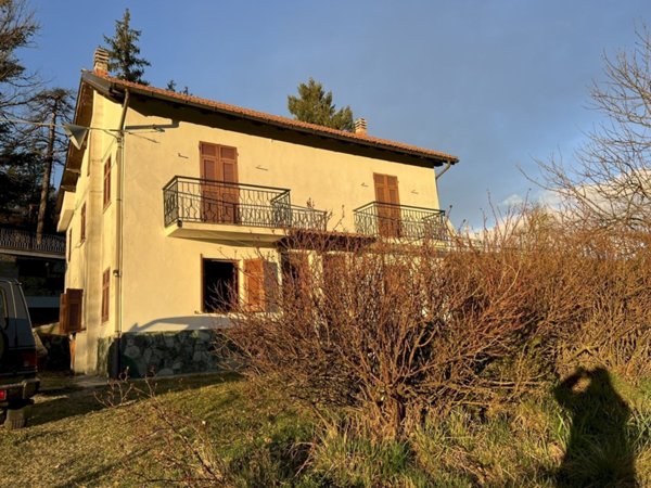 casa indipendente in affitto a Sassello