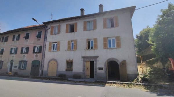 casa indipendente in affitto a Sassello