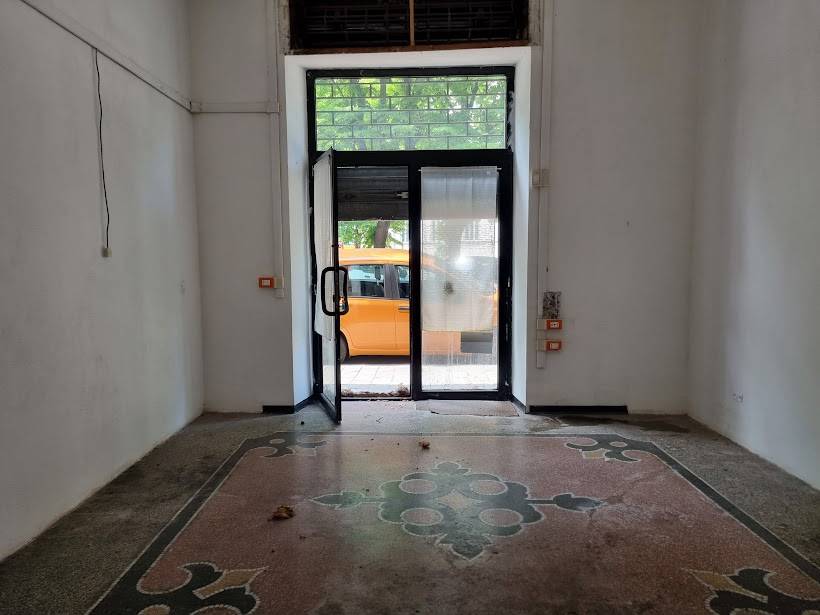negozio in affitto a Savona