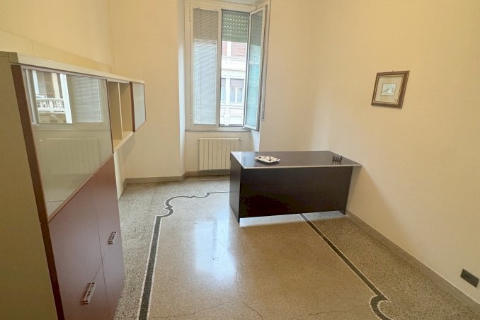 ufficio in affitto a Savona in zona Centro Storico