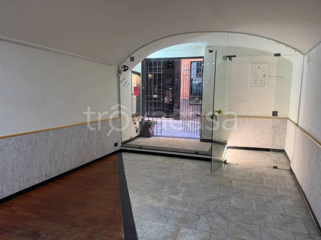 negozio in affitto a Savona in zona Centro Storico