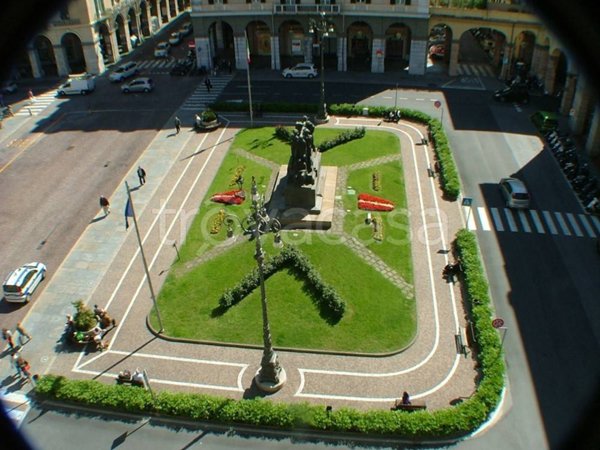 trivano in affitto a Savona in zona Centro Storico