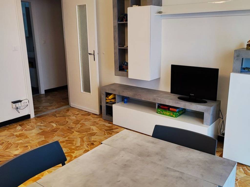 appartamento in affitto a Savona