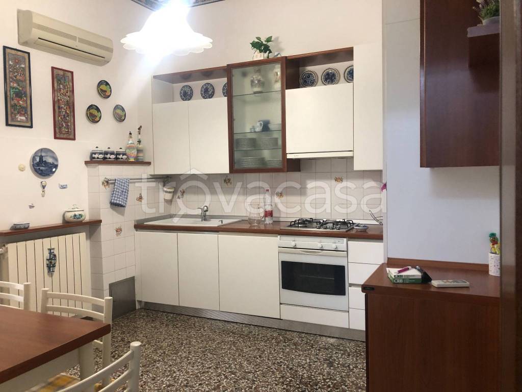 appartamento in affitto a Savona