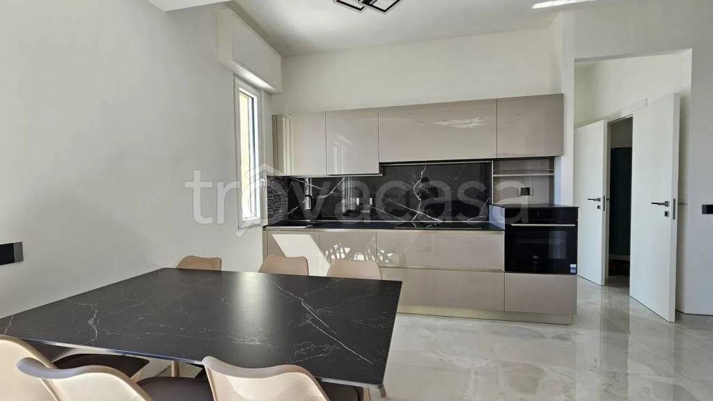 appartamento in affitto a Savona