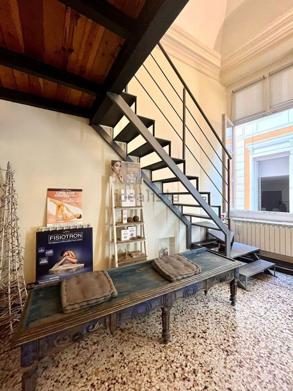 negozio in affitto a Savona in zona Centro Storico