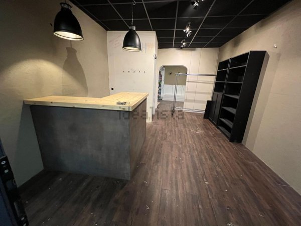 negozio in affitto a Savona