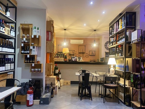 negozio in affitto a Savona in zona Centro Storico