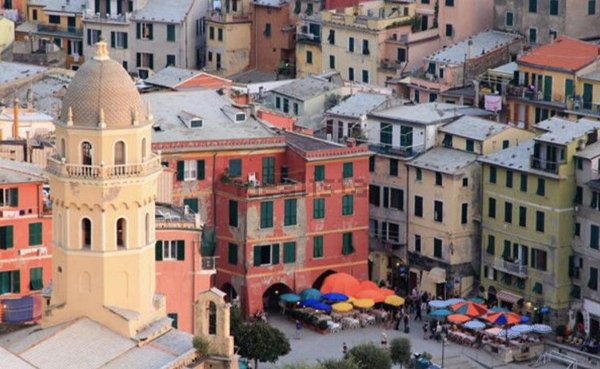negozio in affitto a Savona in zona Centro Storico