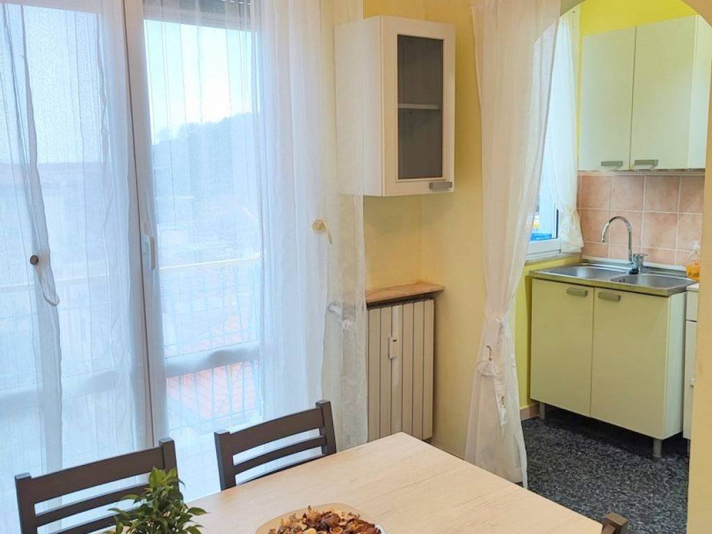 appartamento in affitto a Savona in zona Montemoro