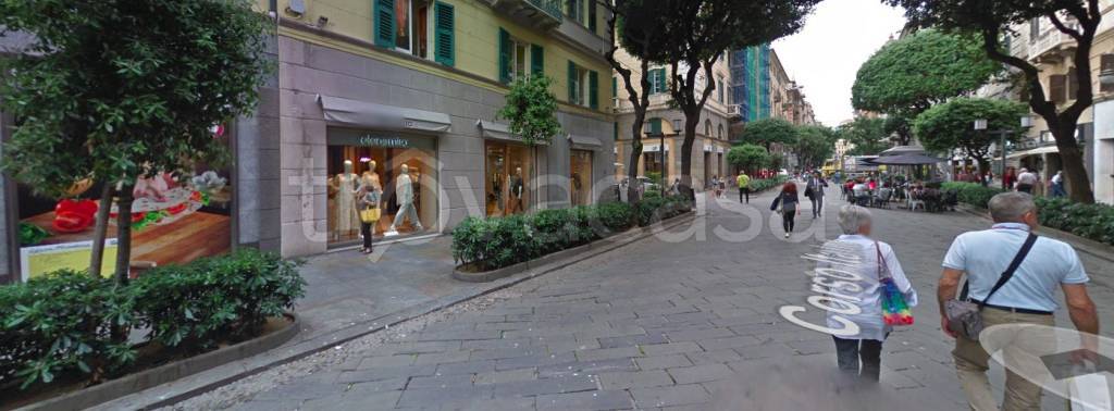 negozio in affitto a Savona in zona Centro Storico