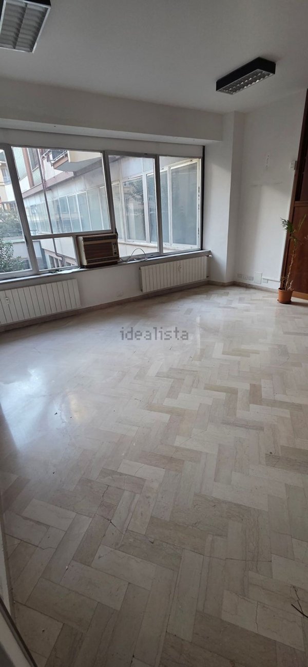 ufficio in affitto a Savona in zona Centro Storico