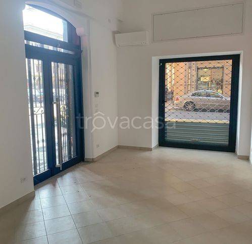 negozio in affitto a Savona in zona Centro Storico