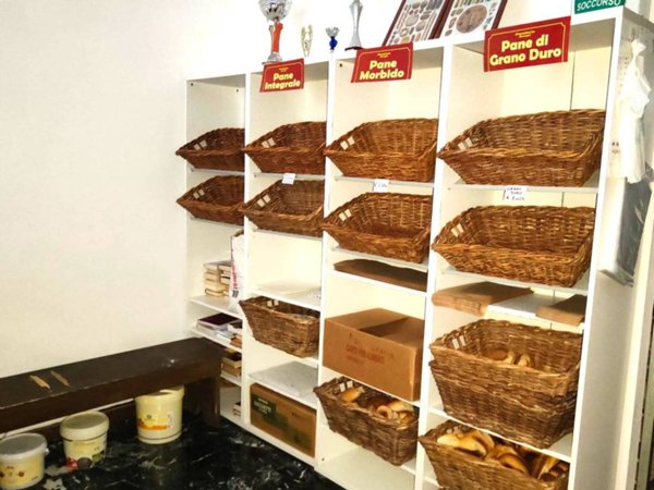 negozio in affitto a Savona