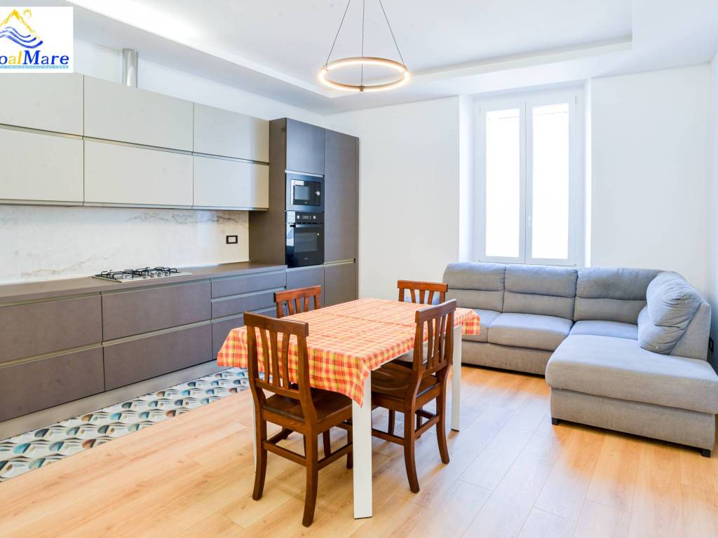 appartamento in affitto a Savona in zona Centro Storico