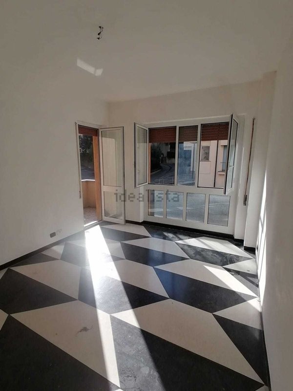 appartamento in affitto a Savona