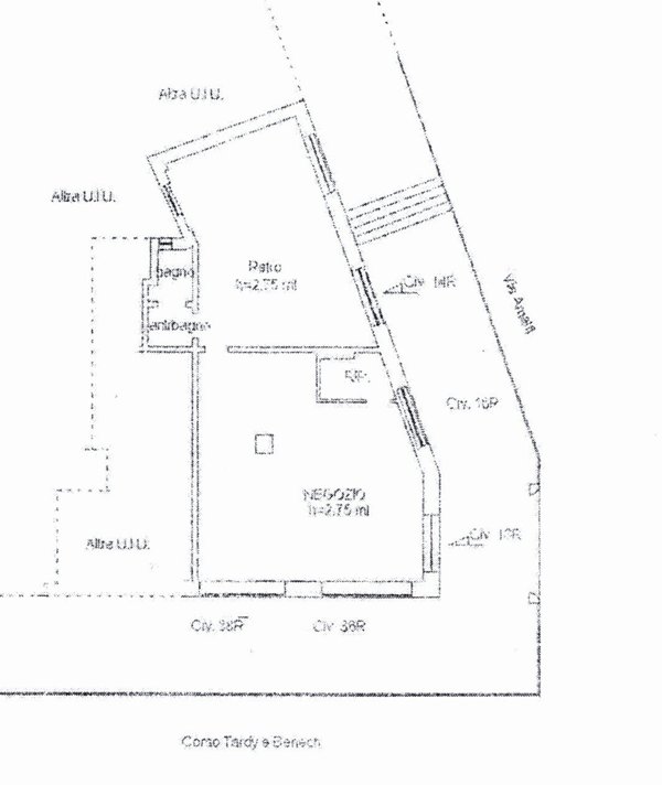 locale commerciale in affitto a Savona