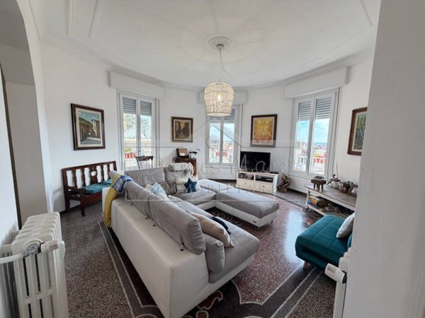 pentavano in affitto a Savona in zona Centro Storico