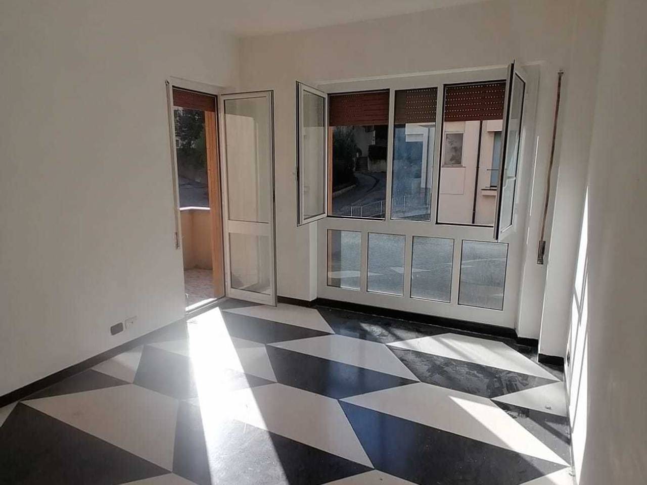 appartamento in affitto a Savona