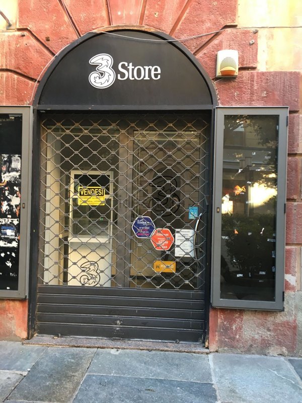 negozio in affitto a Savona in zona Centro Storico