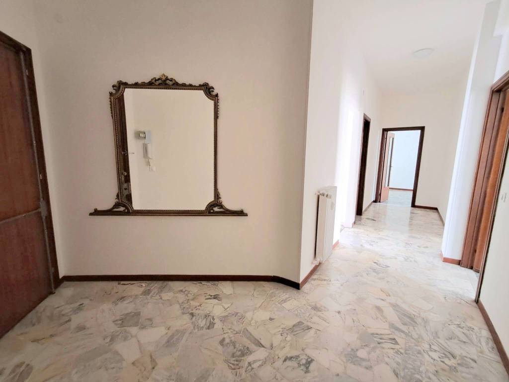 appartamento in affitto a Savona