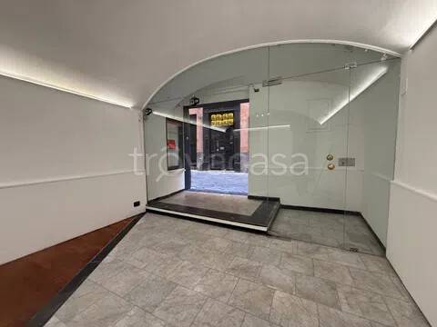 negozio in affitto a Savona in zona Centro Storico