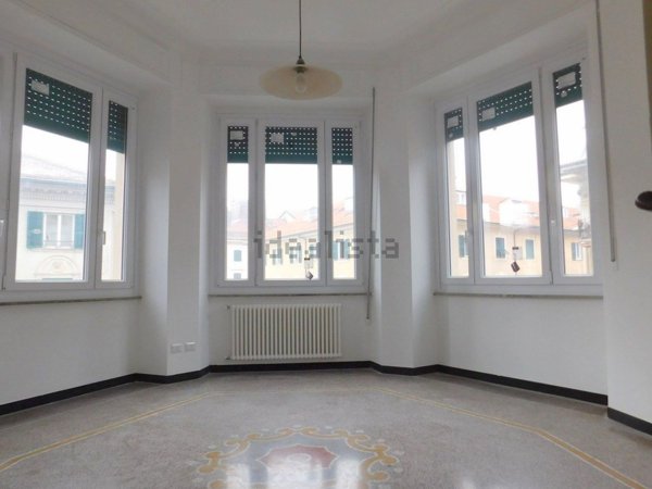 ufficio in affitto a Savona in zona Centro Storico