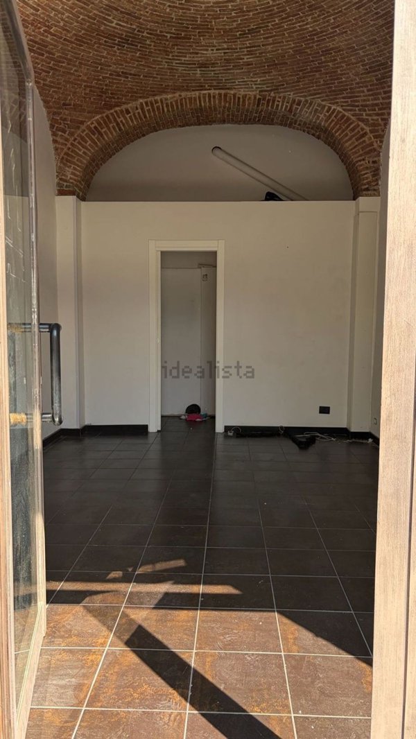 negozio in affitto a Savona