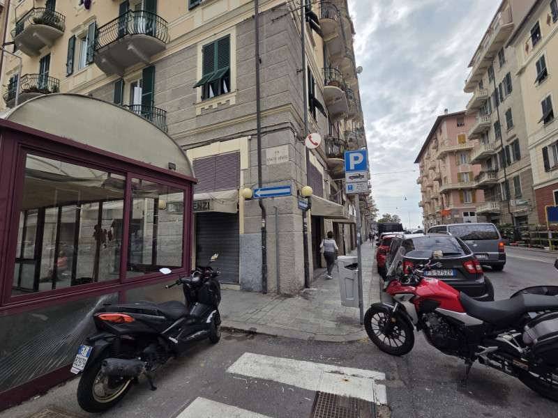 locale commerciale in affitto a Savona in zona Centro Storico