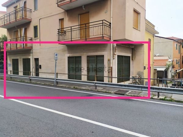 negozio in affitto a Spotorno