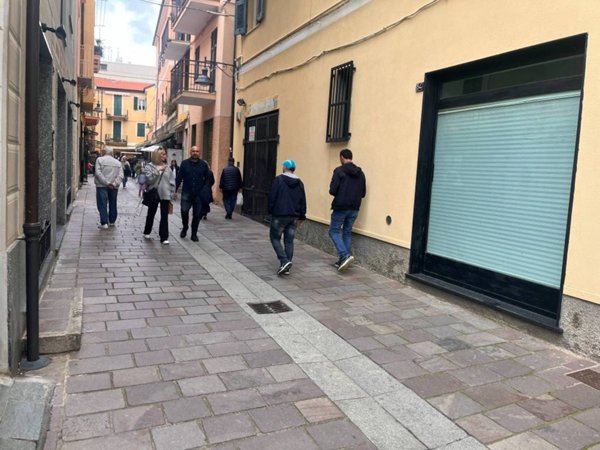 negozio in affitto a Spotorno